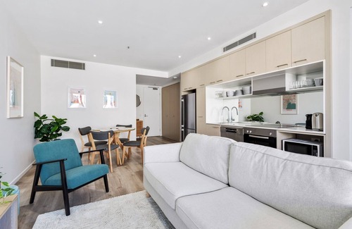 Richmond North Apartment | Stylish 2-Bed Apartment Near MCG