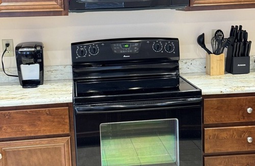 French Lick Apartment | Stylish 2-bedroom apartment with WiFi, AC in fabulous downtown French Lick