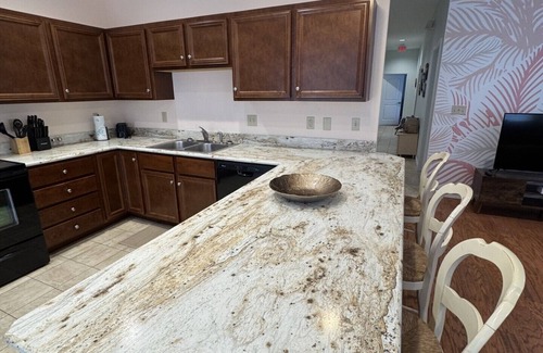 French Lick Apartment | Stylish 2-bedroom apartment with WiFi, AC in fabulous downtown French Lick