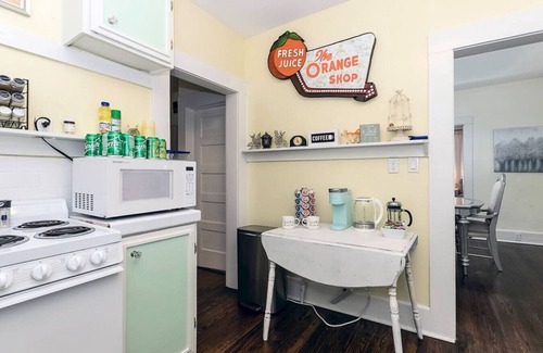 Historic District Apartment | Stylish 2-bedroom cottage in delightful Ocala just 3 minutes from downtown