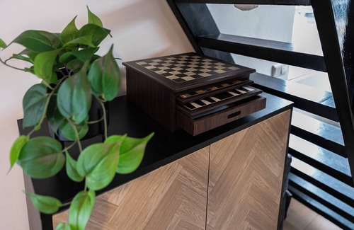 Tilburg Apartment | Stylish 2-bedroom loft in the heart of Tilburg. Modern, bright, and fully equipped with kitchen, fast WiFi, smart TV, and workspace — perfect for a city getaway or comfortable workation.