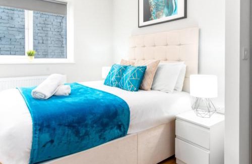 Stourbridge Apartment | Stylish 2beds - Netflix -Parking 1DS