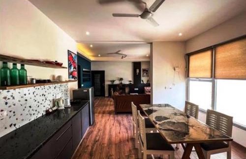 Jaipur Apartment | Stylish 2BR Apt Near Hawa Mahal & Airport