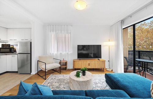 Perth Central Business District Apartment | Stylish 2BR Urban Retreat