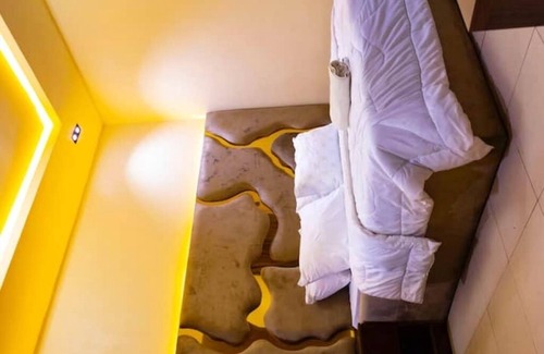 Ofin Apartment | Stylish 3-Bedroom Apartment w/PS5