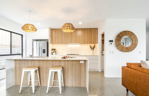 Lennox Head Apartment | Stylish 4 bedroom house with pool
