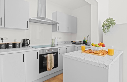 Chorley House | Stylish 4 Bedroom Home In Chorley