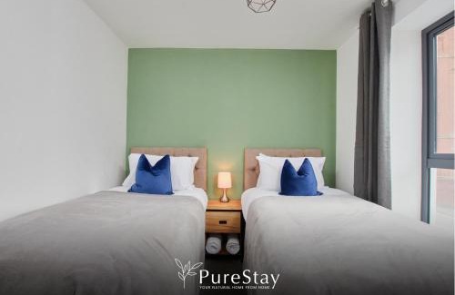 Failsworth House | Stylish 5-bedroom Manchester Retreat Sleeps 9 by PureStay