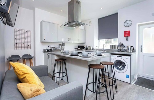 Burnley House | Stylish & Affordable home in Burnley