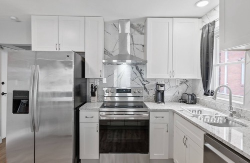 Richmond Heights House | Stylish and Cozy in Saint Louis - Pets Allowed