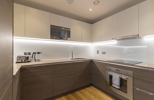 Fryent Apartment | Stylish and Stunning 3 bed apartment, Colindale, NW London