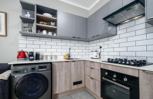 Greater Johannesburg Metropolitan Area Apartment | Stylish apartment in Sandringham