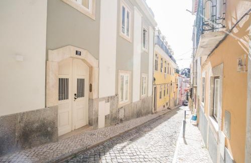 Lisbon Old Town Apartment | Stylish Apartment near Av. Liberdade