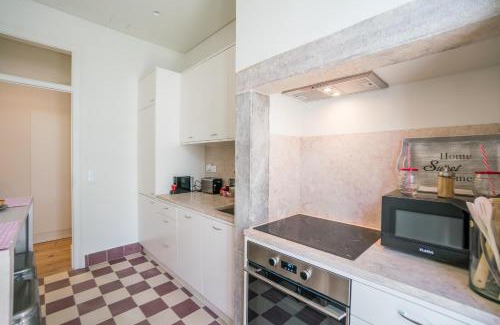 Lisbon Old Town Apartment | Stylish Apartment near Av. Liberdade