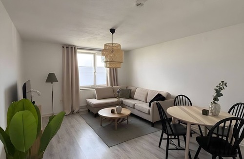 Bad Wilhelmshoehe Apartment | Stylish Apartment Opposite the Train Station
