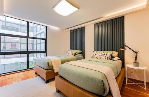 Zona Rosa Apartment | Stylish apartment with private roof top & jacuzzi