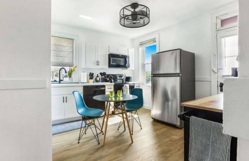 St. Louis Apartment | Stylish Apt Near STL Attractions