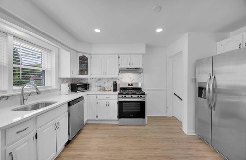 Westchester House | Stylish Buckingham Getaway/Game Room, Fire Pit & Outdoor Lounge