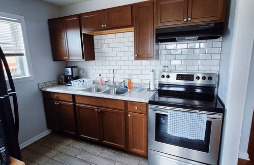 Lexington Apartment | Stylish & Central - Walk to UK Campus/Hospital, Mins to DT/Rupp/Keeneland
