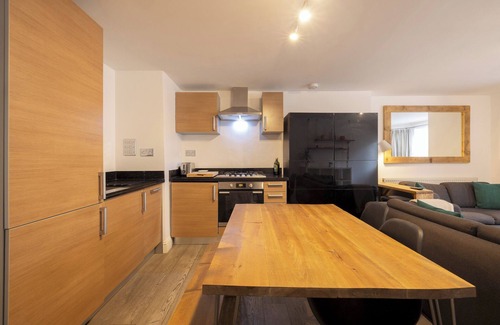 Ferndale Apartment | Stylish Clapham Apartment - Pass the Keys