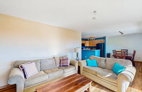 Wildernest Condo | Stylish Condo Near Dillon Reservoir & Seven Ski Areas