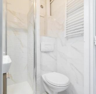 East Village Apartment | Stylish East Village Apartment Steps from NYC Best Restaurants Shops