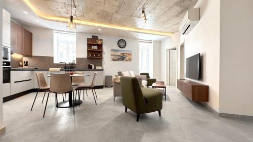 Gzira Apartment | Stylish Entire Apartment - 2min from the Seafront
