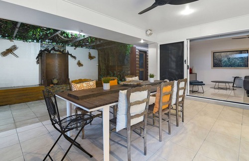 Fairfield House | Stylish family home with river views