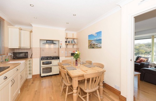 West Looe House | Stylish family house with superb views to the sea.