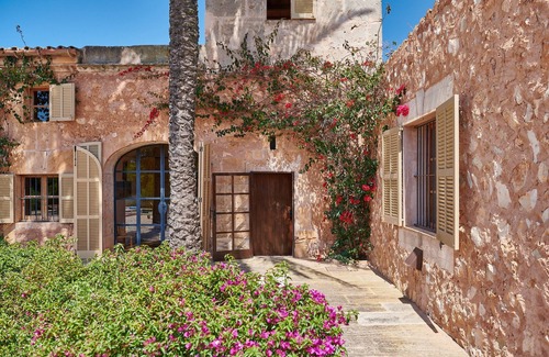 Es Palmer Villa | Stylish finca with pool and garden in a quiet location between Campos and Es Trenc