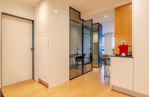 Centro / Baixa Apartment | Stylish Flat with Workspace & Garage by HostWise