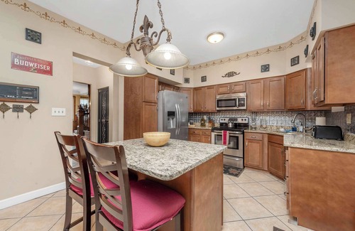 Central West End House | Stylish Getaway in St. Louis/ABODEbucks