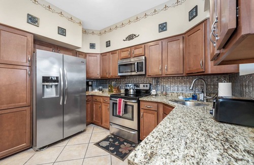 Central West End House | Stylish Getaway in St. Louis/ABODEbucks