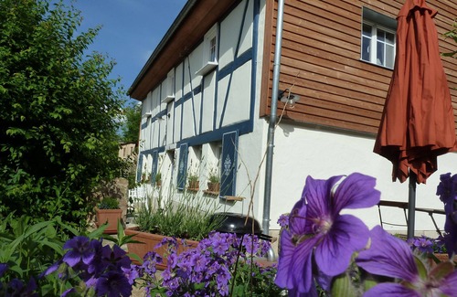 Olbersdorf House | Stylish half-timbered house