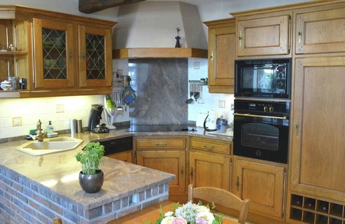 Han-sur-Lesse House | Stylish Holiday Home in Han-sur-Lesse with Terrace