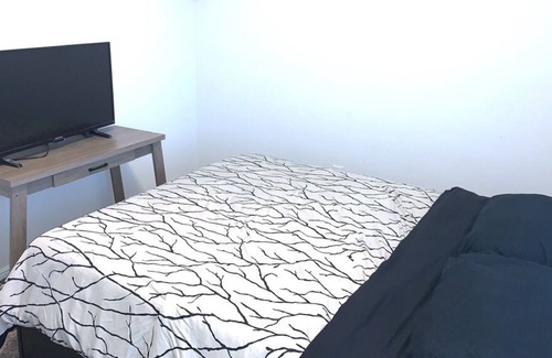 Crowley House | Stylish house in FW Perfect for long stay W/Garage