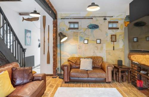 Exeter House | Stylish House w Free Parking Nr Exeter Centre