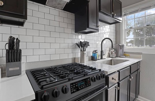 University District House | Stylish Memphis Home w/Large Yard + Cozy Interior