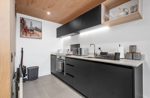Manchester Apartment | Stylish Modern Apartment: Central Manchester