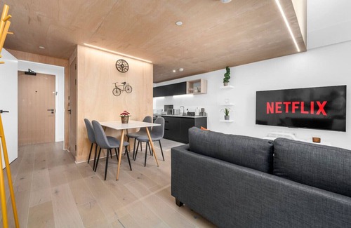 Manchester Apartment | Stylish Modern Apartment: Central Manchester