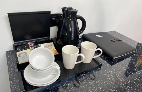 Christchurch Apartment | Stylish & modern, in a quiet, convenient location