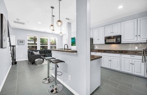 Dallas House | Stylish Modern Luxury! Absolutely no detail overlooked in the design of this newly renovated 2800 SF two-story single family home.