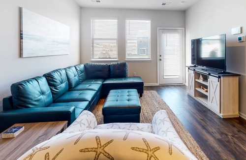 Ocean View House | Stylish ocean view Beach Club townhouse with shared pool, sauna, tennis, & gym