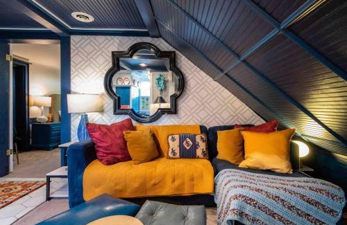 Old Louisville Apartment | Stylish Old Louisville 1 Bedroom Apartment