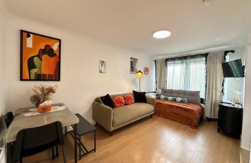 Newington Apartment | Stylish One Bedroom Apartment