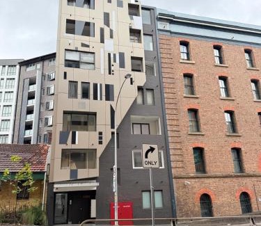 Darling Harbour Apartment | Stylish One-Bedroom Apartment