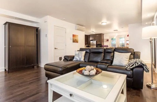 Brossard Apartment | *Stylish quiet clean-Entire unit separate entrance