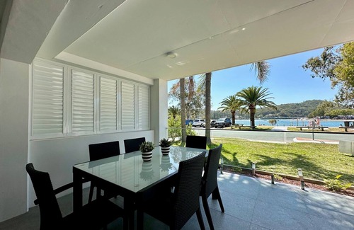 Palm Beach Apartment | Stylish refurbished unit on Tallebudgera Creek