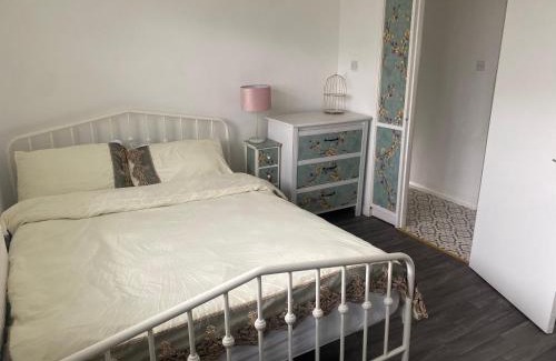 Stratford-upon-Avon Apartment | stylish Romantic getaway apartment