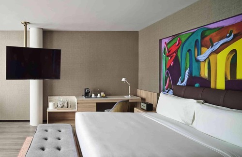 Hipodromo Hotel | Stylish Sanctuary: Pet-Friendly Retreat with Spa & Shuttle Service!